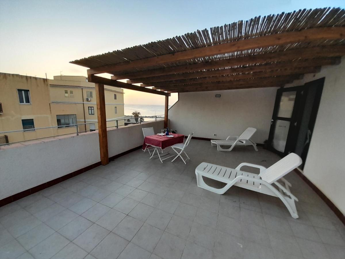 Case Vacanze "Residenze Trapanesi" Трапани Экстерьер фото